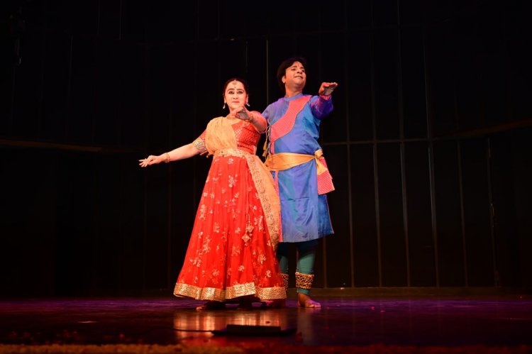असावरी पवार ने अपनी पारंपरिक कथक नृत्य प्रस्तुति से दर्शकों को मंत्रमुग्ध कर दिया
