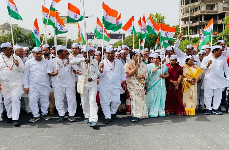कांग्रेस की आजादी गौरव यात्रा पहुंचेगी राजघाट, महात्मा गांधी को श्रद्धांजलि के साथ होगा समापन